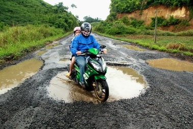 Tỉnh lộ kêu cứu!