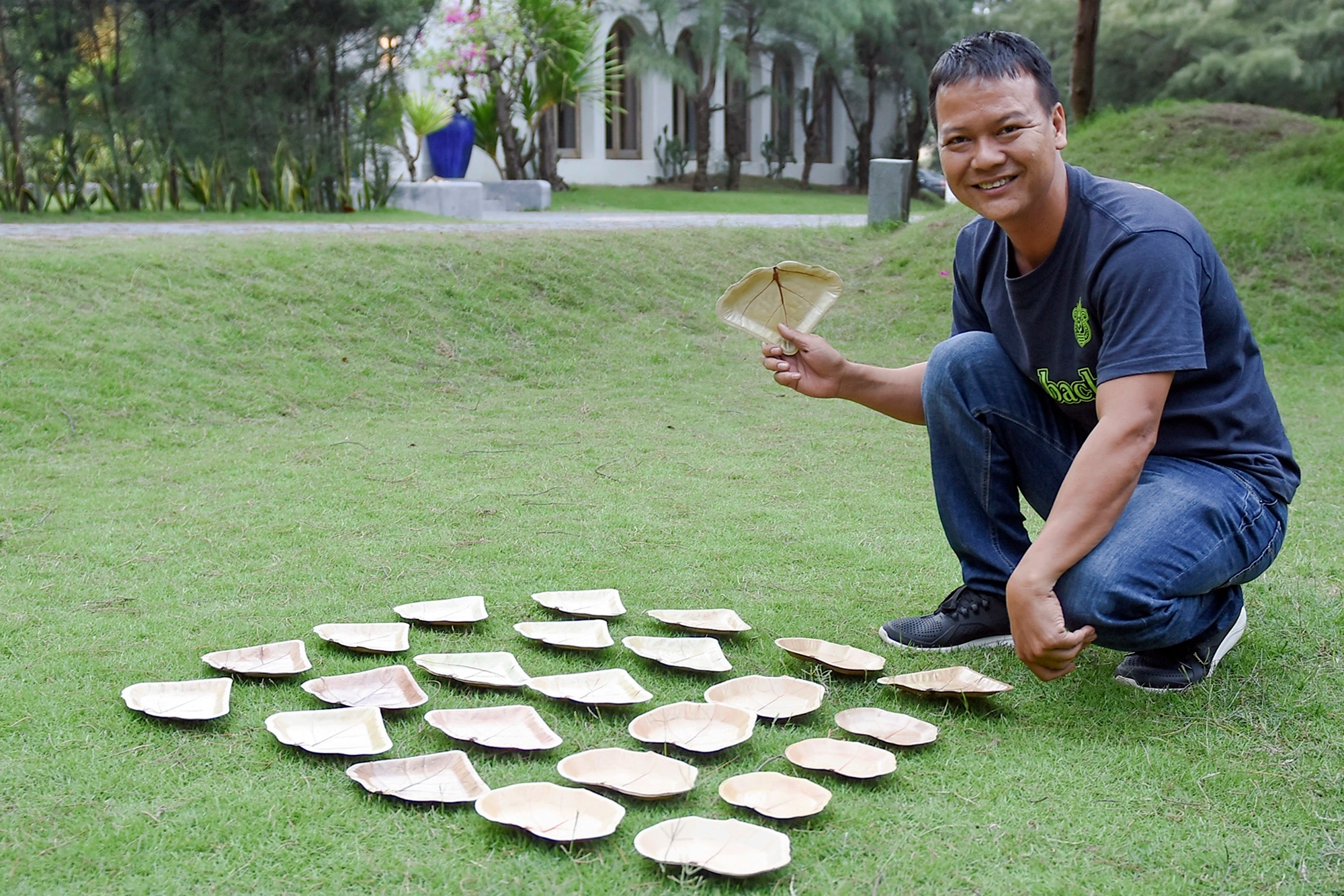 بیرون ملک برآمد ہونے والے ٹرا کے پتے اربوں میں لاتے ہیں - 10 Lá tra xuất ngoại mang về tiền tỷ - 10