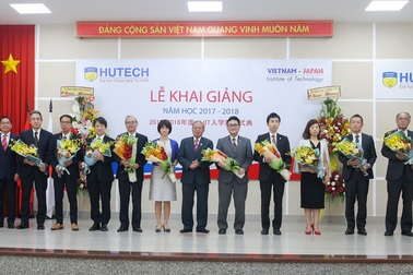 Khai giảng chương trình Đại học chuẩn Nhật Bản tại HUTECH