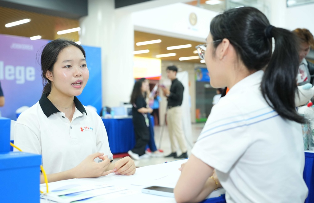 Doanh nghiệp Hàn Quốc “săn” nhân lực Việt, mức lương khởi điểm nghìn đô