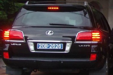 Nhà chùa có được sử dụng xe biển số xanh không? 