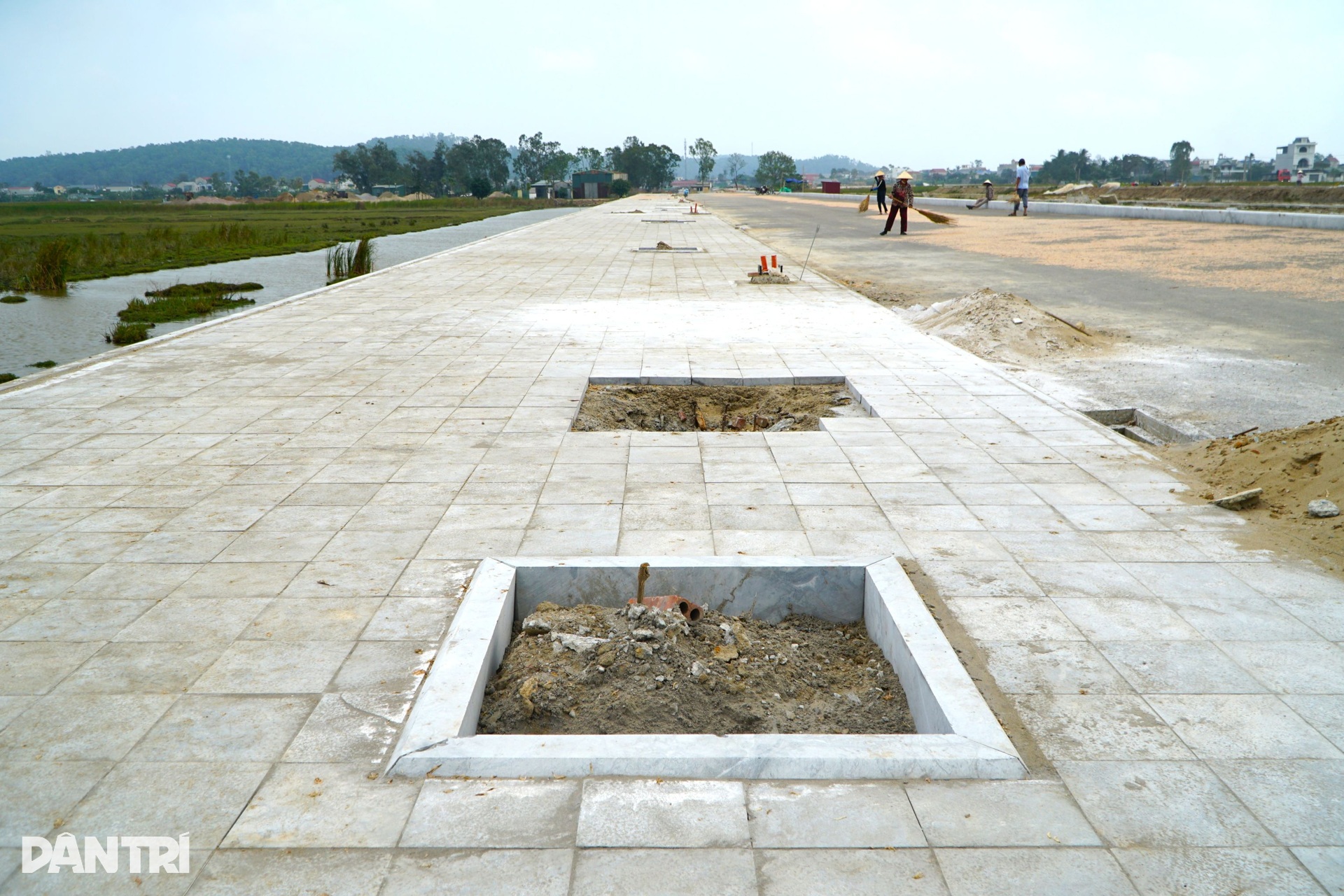 Khu mộ tổ án ngữ trên dự án đường hơn 630 tỷ đồng ở Sầm Sơn - 3 Khu mộ tổ án ngữ trên dự án đường hơn 630 tỷ đồng ở Sầm Sơn - 3