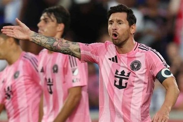 Lionel Messi bất ngờ nhận án phạt, báo hại Inter Miami