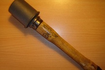 Bé 4 tuổi mang bom chưa nổ từ Thế chiến 2 đến trường vì tưởng là đồ chơi