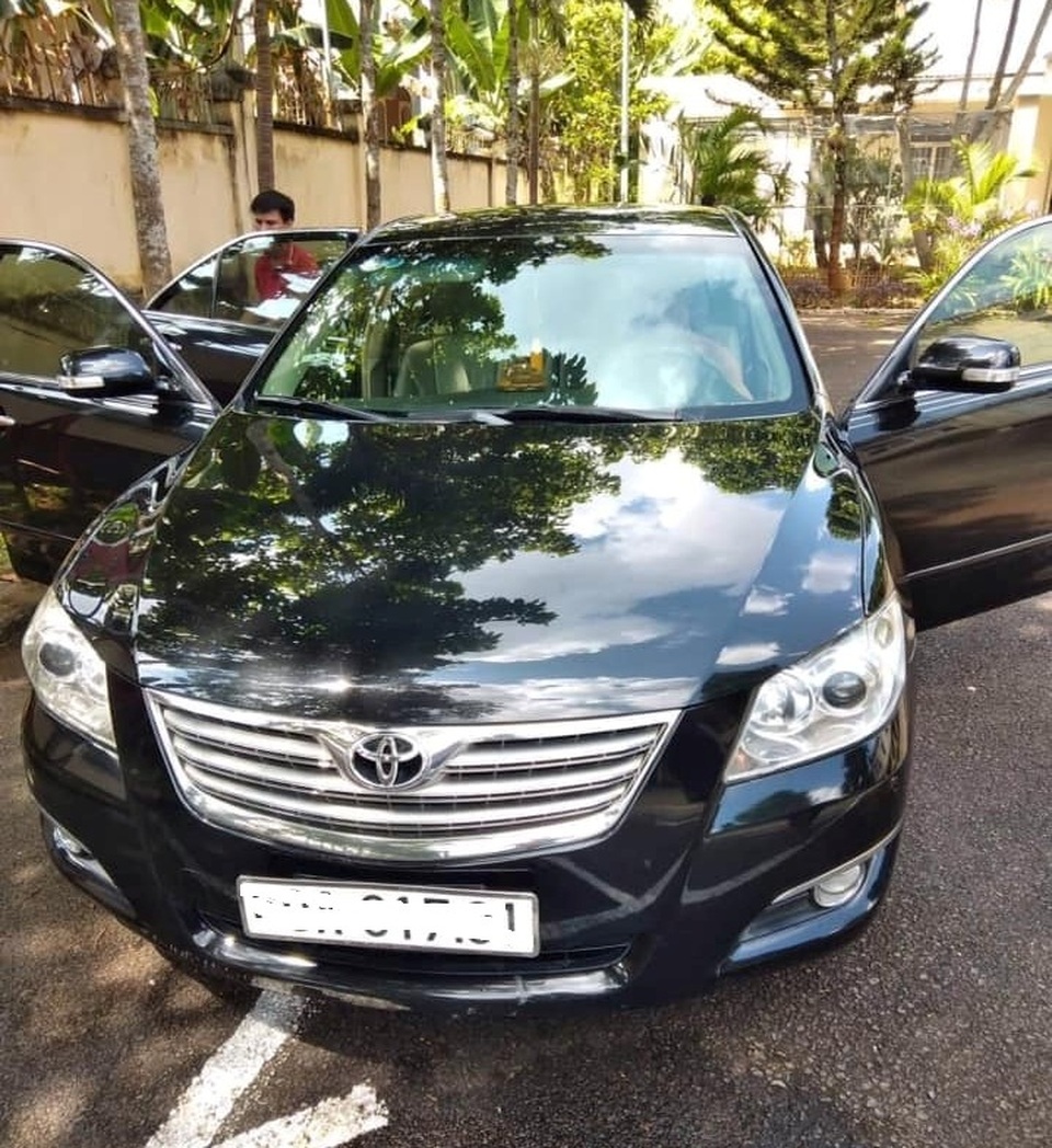Bất ngờ loạt xe công thanh lý với giá siêu rẻ - 3 Bất ngờ loạt xe công thanh lý với giá siêu rẻ - 3