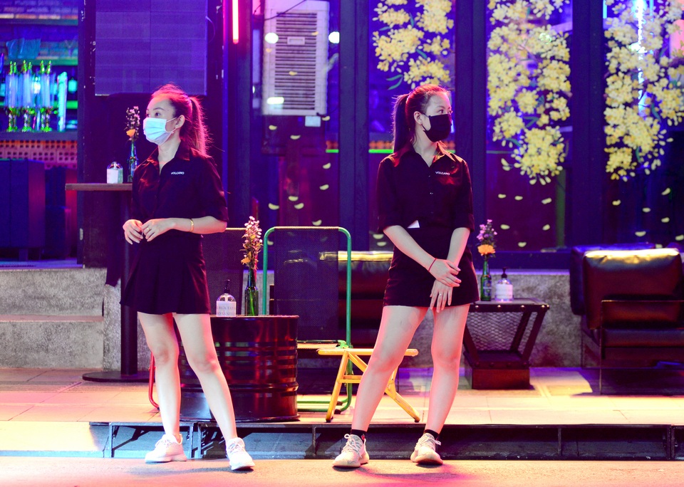 Phố Tây Bùi Viện mùa dịch.jpg