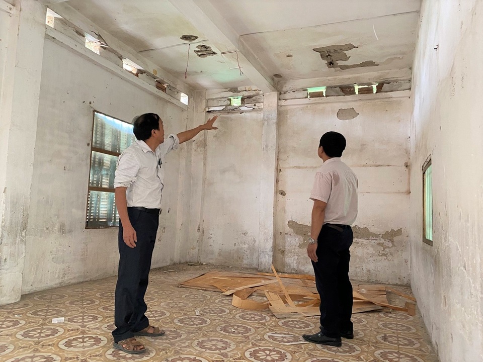 Ninh Bình: Nhiều học sinh đã trở lại trường sau khi phụ huynh phản đối - 3 Ninh Bình: Nhiều học sinh đã trở lại trường sau khi phụ huynh phản đối - 3