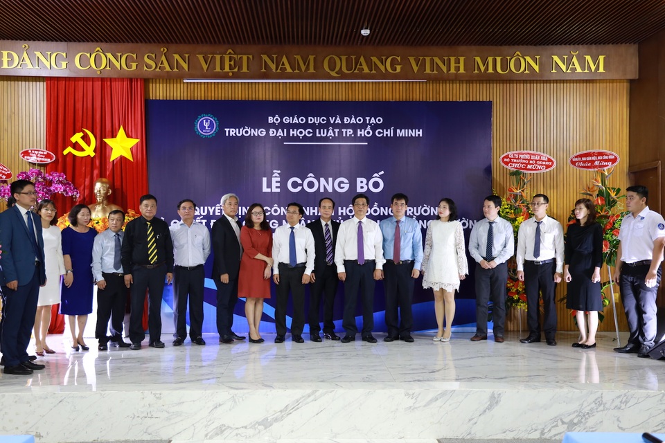 PGS.TS Vũ Văn Nhiêm làm Chủ tịch Hội đồng trường ĐH Luật TPHCM - 1 PGS.TS Vũ Văn Nhiêm làm Chủ tịch Hội đồng trường ĐH Luật TPHCM - 1