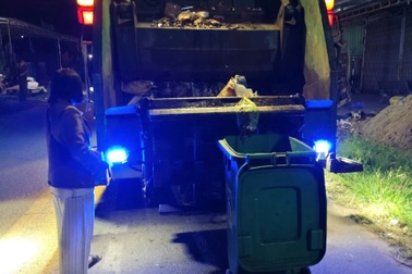 Trích xuất camera truy tìm người bỏ thi thể bé trai vào thùng rác