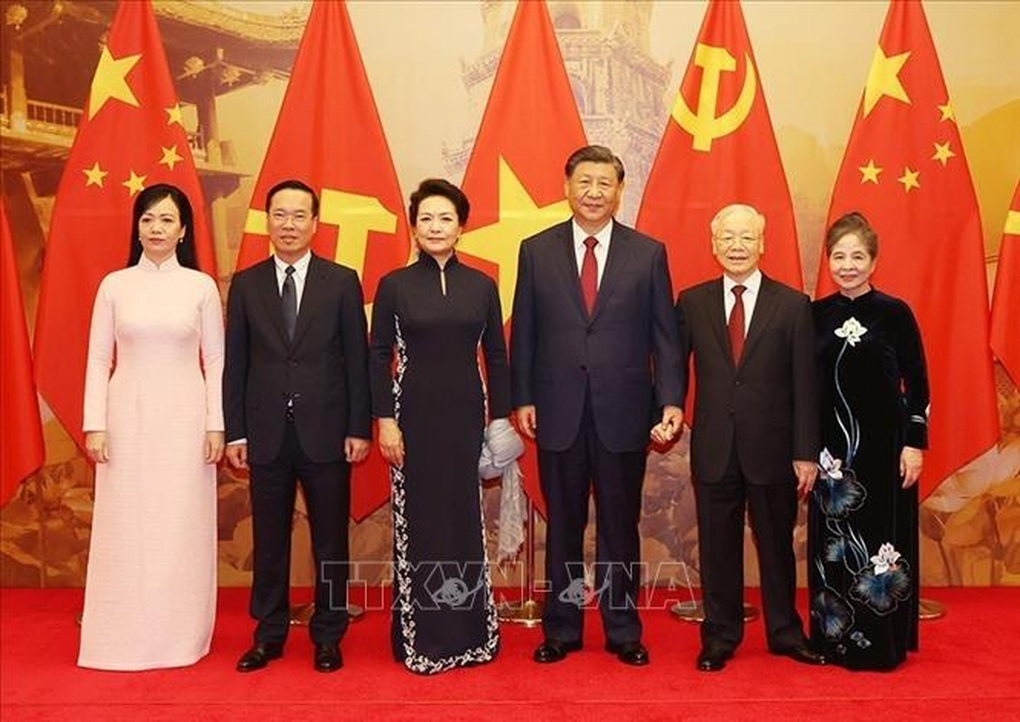 Chiêu đãi trọng thể chào mừng Tổng Bí thư, Chủ tịch nước Trung Quốc Tập Cận Bình và Phu nhân - 2 Chiêu đãi trọng thể chào mừng Tổng Bí thư, Chủ tịch nước Trung Quốc Tập Cận Bình và Phu nhân - 2