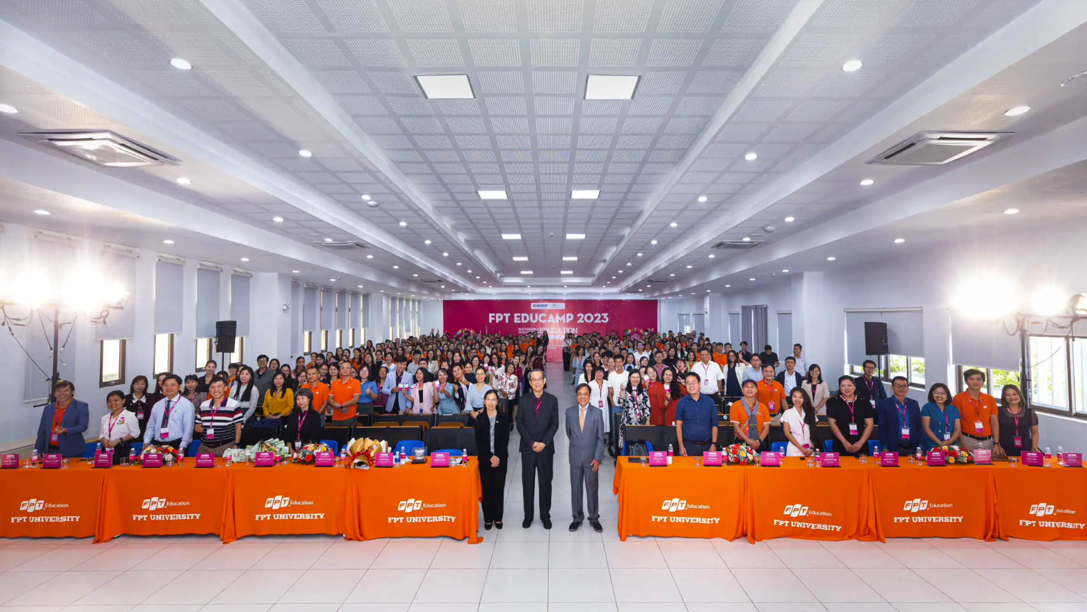 FPT promuje wdrażanie transformacji cyfrowej w szkołach - 1 FPT đẩy mạnh ứng dụng chuyển đổi số vào trường học - 1