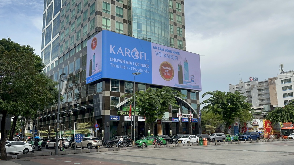 Karofi xuất hiện ấn tượng trên Sky led Thủ Thiêm và Sunwah Led Nguyễn Huệ - 2