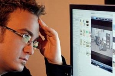 Mẹo hay giúp giữ sức khỏe đôi mắt khi làm việc trên máy tính