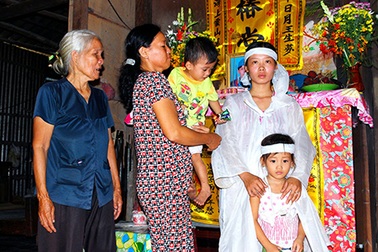 Liệt sĩ hộ đê 