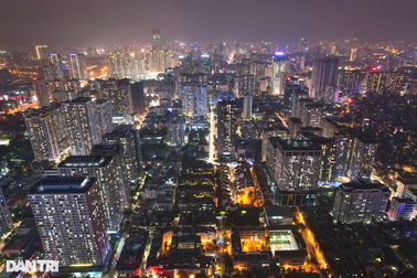 Hà Nội rực sáng về đêm