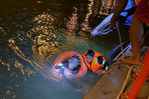 Nam thanh niên gieo mình xuống sông rồi... kêu cứu