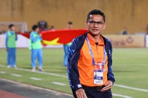HLV Kiatisuk: "Còn quá sớm để HA Gia Lai nghĩ đến nguy cơ xuống hạng"