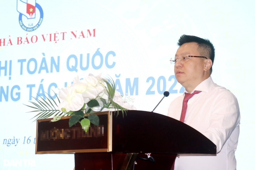 Báo chí thực hiện chuyển đổi số trên nền tảng xuyên biên giới - 1 Báo chí thực hiện chuyển đổi số trên nền tảng xuyên biên giới - 1