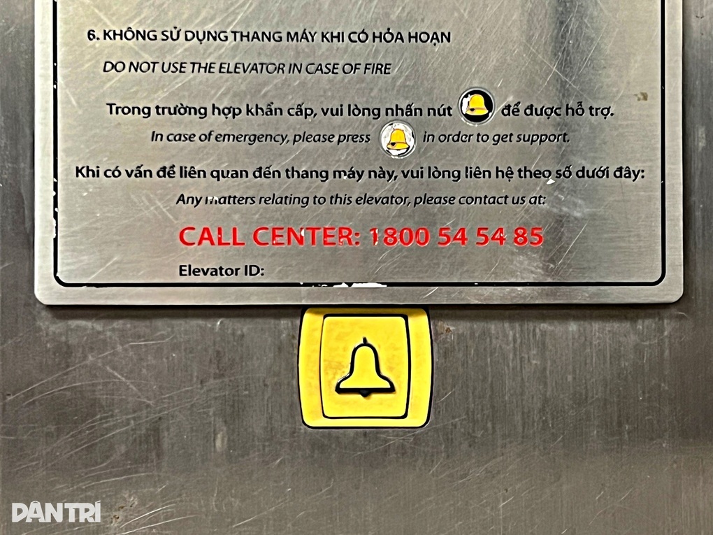 4 lần dừng thang máy vì mất điện ở Hà Nội: Cô gái kể phút mắc kẹt nghẹt thở - 3 4 lần dừng thang máy vì mất điện ở Hà Nội: Cô gái kể phút mắc kẹt nghẹt thở - 3