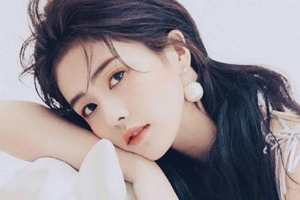 Làm quen với mỹ nhân của “Nửa là đường mật nửa là đau thương” - 3 Làm quen với mỹ nhân của “Nửa là đường mật nửa là đau thương” - 3