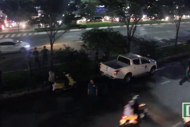 Hiện trường người đàn ông treo cổ ở dải phân cách