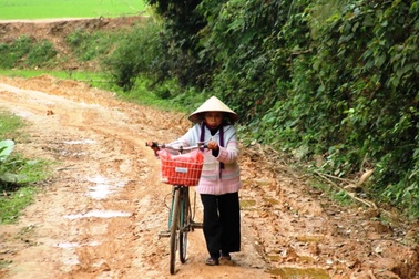 Nghệ An: Khốn khổ người đàn bà hàng chục lần mang đơn “kêu cứu”