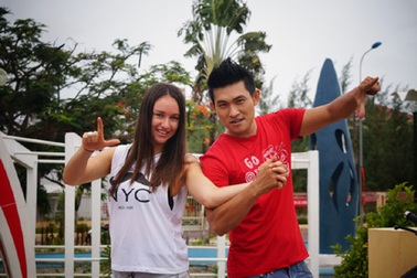 Hồng Ân - Nguyệt Ánh khuấy động cảng cá