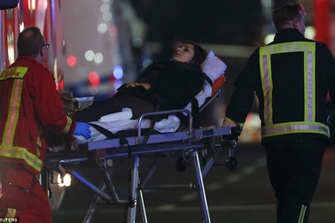 Tấn công khủng bố bằng xe tải ở Đức, ít nhất 12 người chết