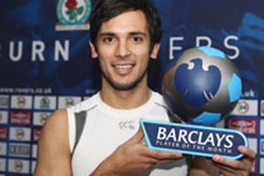 MU “dòm ngó” Santa Cruz