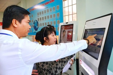 Xã đầu tiên ở Tây Ninh đưa robot, AI phục vụ người dân ngoài giờ hành chính