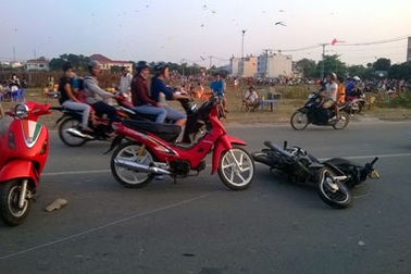 Vướng vào dây diều, một người nguy kịch