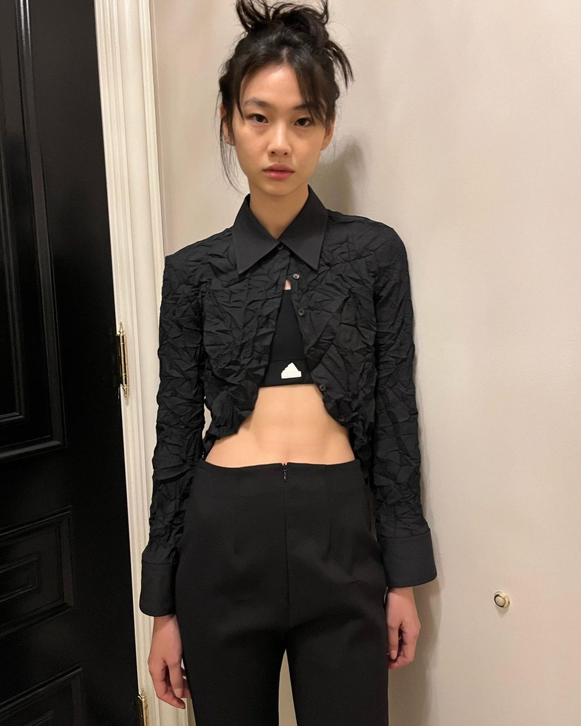 Jung Ho Yeon của Trò chơi con mực lộ dáng gầy gò, tiều tụy - 8 Jung Ho Yeon của Trò chơi con mực lộ dáng gầy gò, tiều tụy - 8