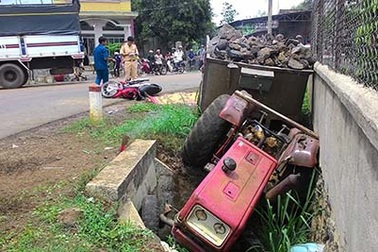 Xe máy cày tông chết người