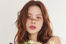 Mỹ nhân đẹp nhất Thái Lan Baifern Pimchanok đón lễ tình nhân ngọt ngào