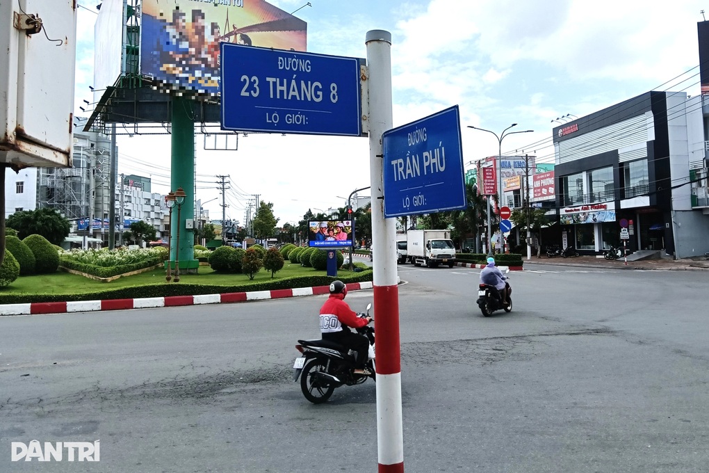 Tuyến đường dài nhất nội ô Bạc Liêu lấy tên từ sự kiện lịch sử 23/8/1945 - 2 Tuyến đường dài nhất nội ô Bạc Liêu lấy tên từ sự kiện lịch sử 23/8/1945 - 2