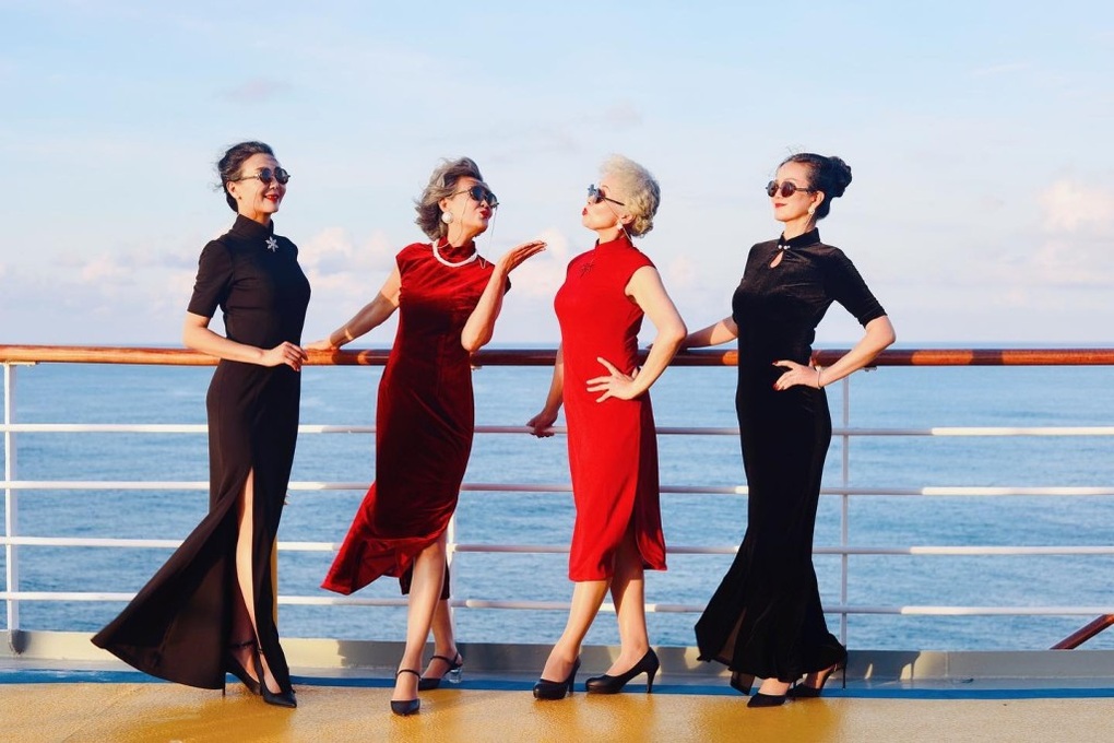 Cụ bà 71 tuổi gây bất ngờ vì xinh đẹp, duyên dáng như cô gái đôi mươi - 6 Cụ bà 71 tuổi gây bất ngờ vì xinh đẹp, duyên dáng như cô gái đôi mươi - 6