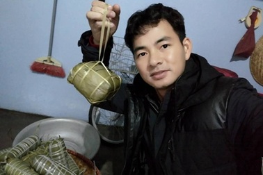 Xuân Bắc làm thơ xuân, Phạm Hương “gây tắc đường” đi chợ hoa Tết