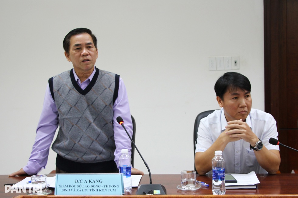 Cần đẩy mạnh chính sách không dùng tiền mặt ở vùng khó khăn - 1