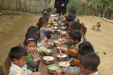 "Tiền treo, trẻ nhịn...": Thất hứa với con trẻ là có tội!