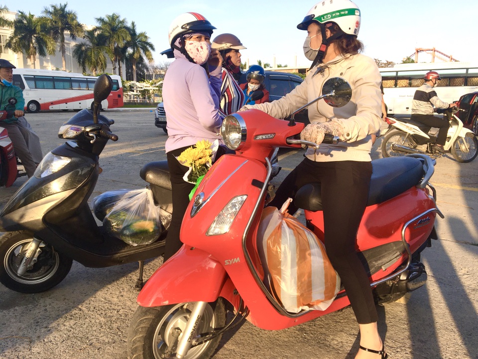 Người Đà Nẵng “giải cứu” dưa hấu cho nông dân Kon Tum - 3 Người Đà Nẵng “giải cứu” dưa hấu cho nông dân Kon Tum - 3