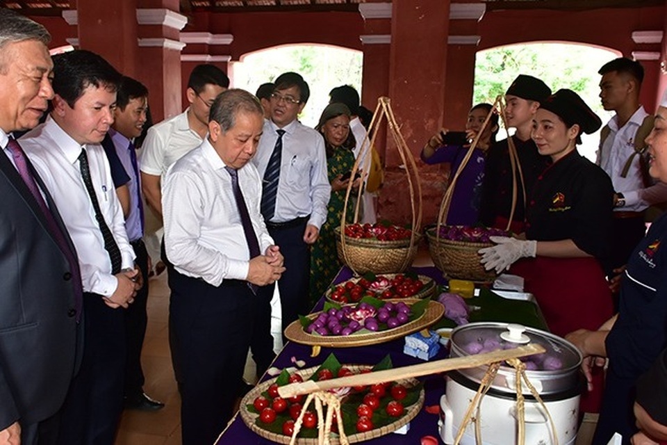 Thừa Thiên Huế: Nam sinh cũng phải học môn Nữ công gia chánh - 2 Thừa Thiên Huế: Nam sinh cũng phải học môn Nữ công gia chánh - 2