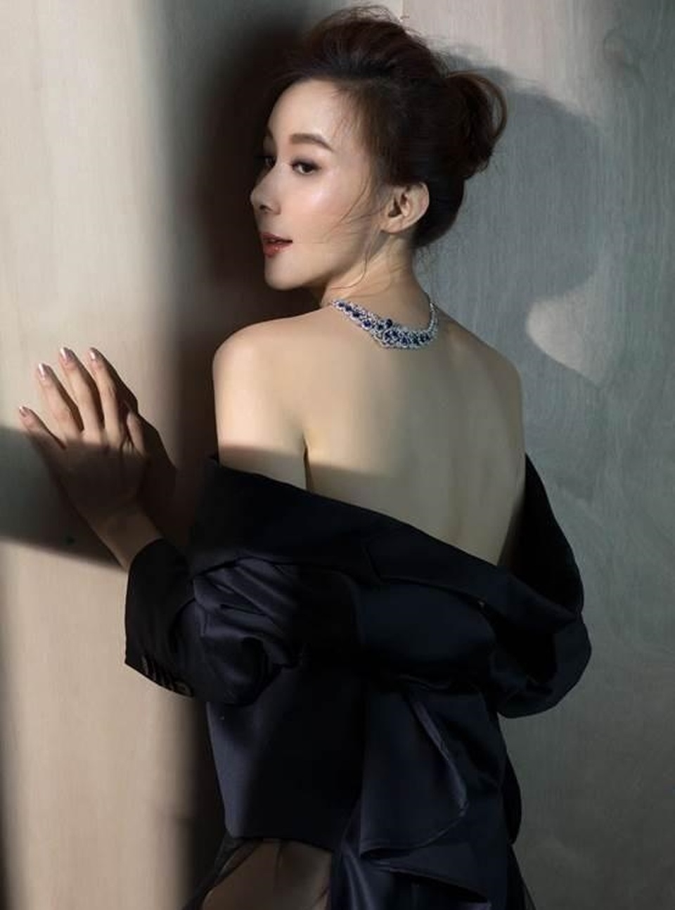 Nhan sắc rực rỡ của mỹ nhân xứ Đài ở tuổi 52 - 11 Nhan sắc rực rỡ của mỹ nhân xứ Đài ở tuổi 52 - 11