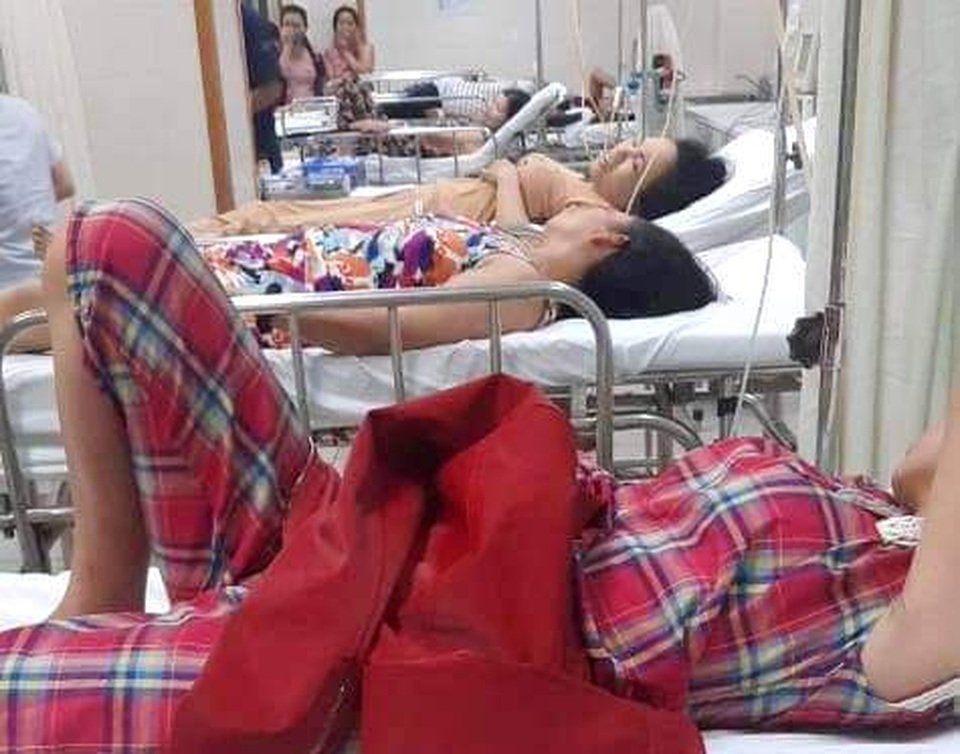 TP Huế: 22 người nhập viện sau khi ăn cưới - 2