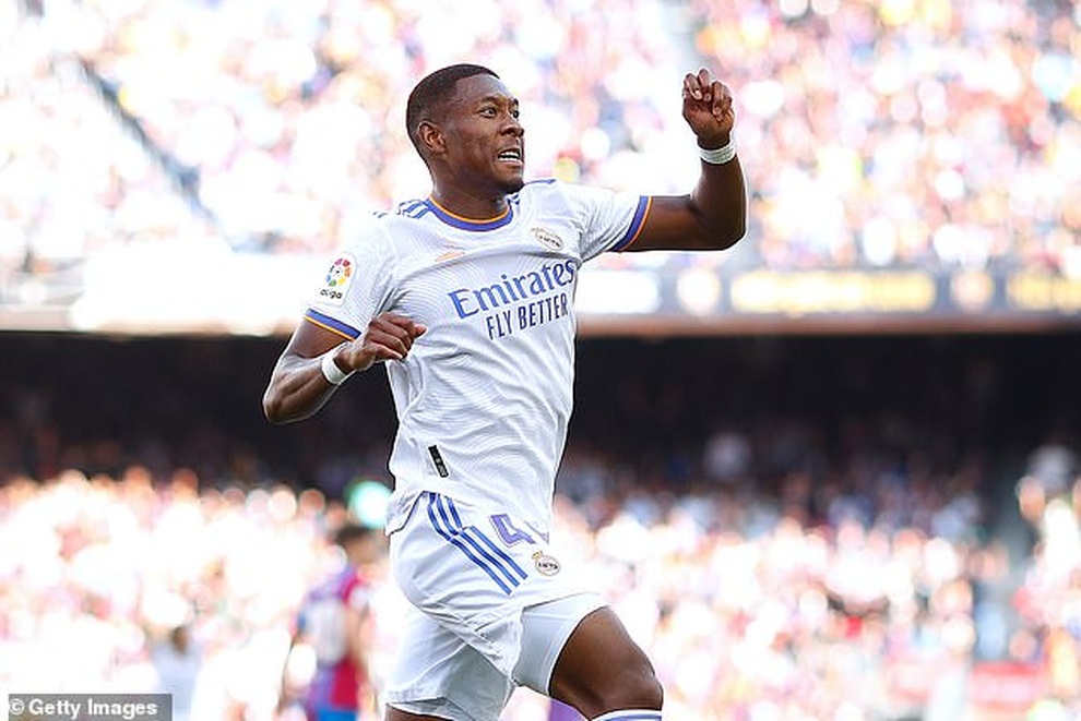 Những khoảnh khắc Real Madrid đánh bại Barcelona tại Nou Camp - 2 Những khoảnh khắc Real Madrid đánh bại Barcelona tại Nou Camp - 2