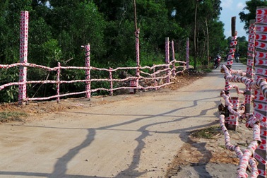 Rào chắn, dựng barie tại cây cầu nữ sinh bị cuốn trôi