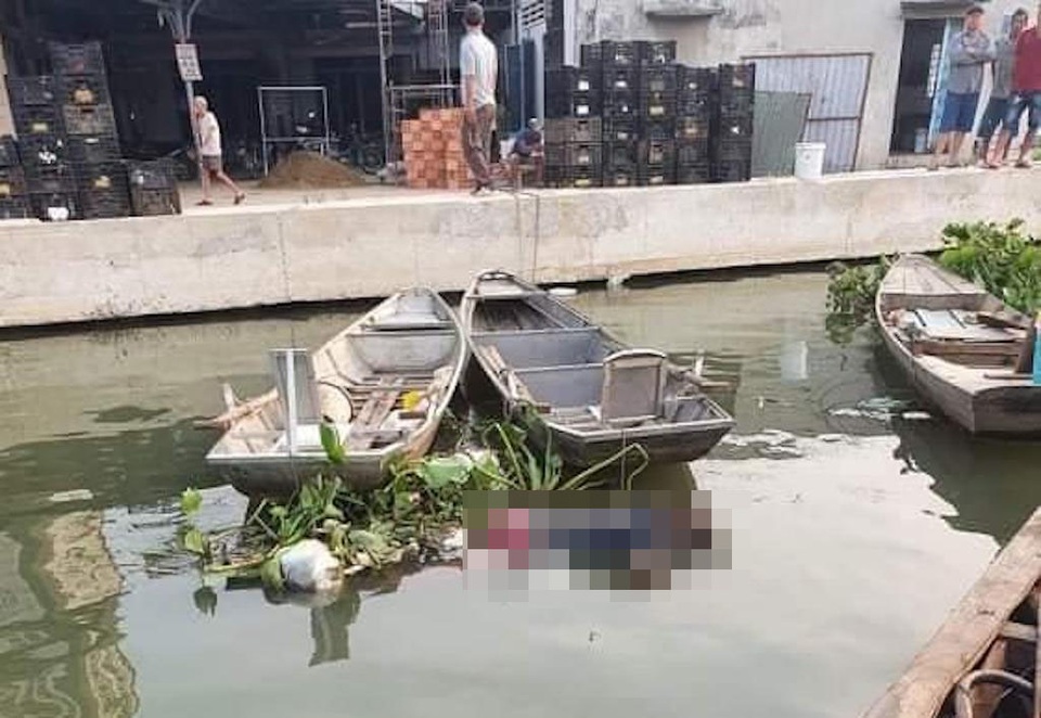 Xuyên đêm tìm kiếm cặp vợ chồng bị lật ghe trên sông Đồng Nai - 1 Xuyên đêm tìm kiếm cặp vợ chồng bị lật ghe trên sông Đồng Nai - 1