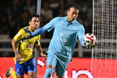 Đội bóng của Chanathip Songkrasin thua ở bán kết cúp C1 Đông Nam Á