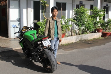 Nhập lậu xe mô tô phân khối lớn trị giá hơn 400 triệu đồng vào Việt Nam