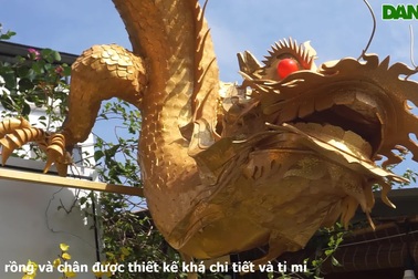 Chi gần 40 triệu đồng rước "rồng vàng" nặng 10kg về trang trí Tết