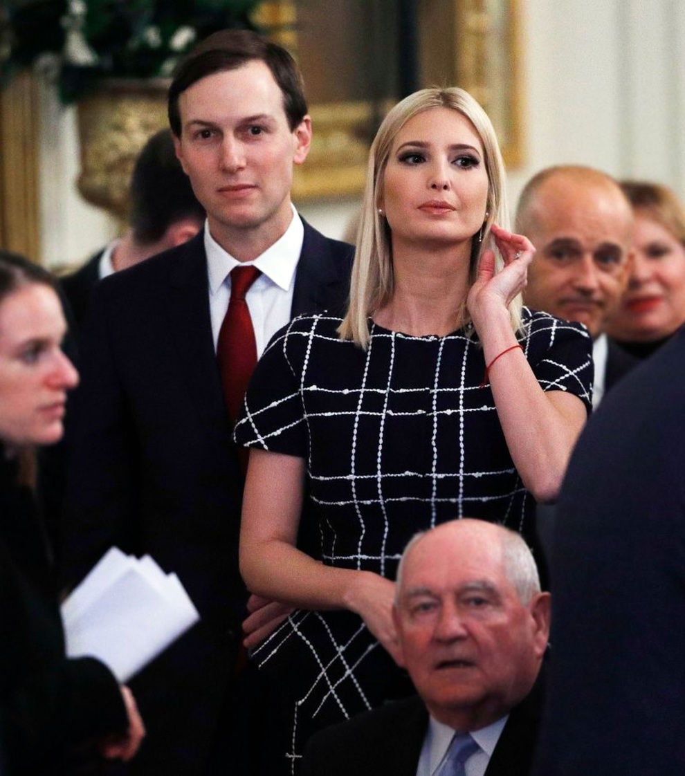 Phong thái và gu thời trang đẳng cấp của Ivanka Trump - 18 Phong thái và gu thời trang đẳng cấp của Ivanka Trump - 18
